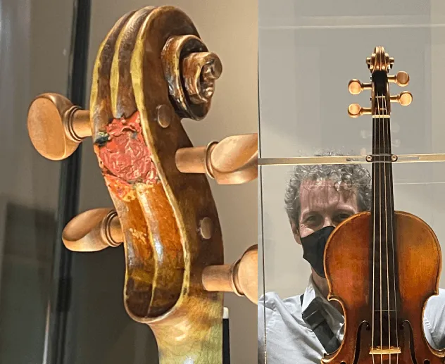 Il Cannone by Guarneri del Gesu Scroll